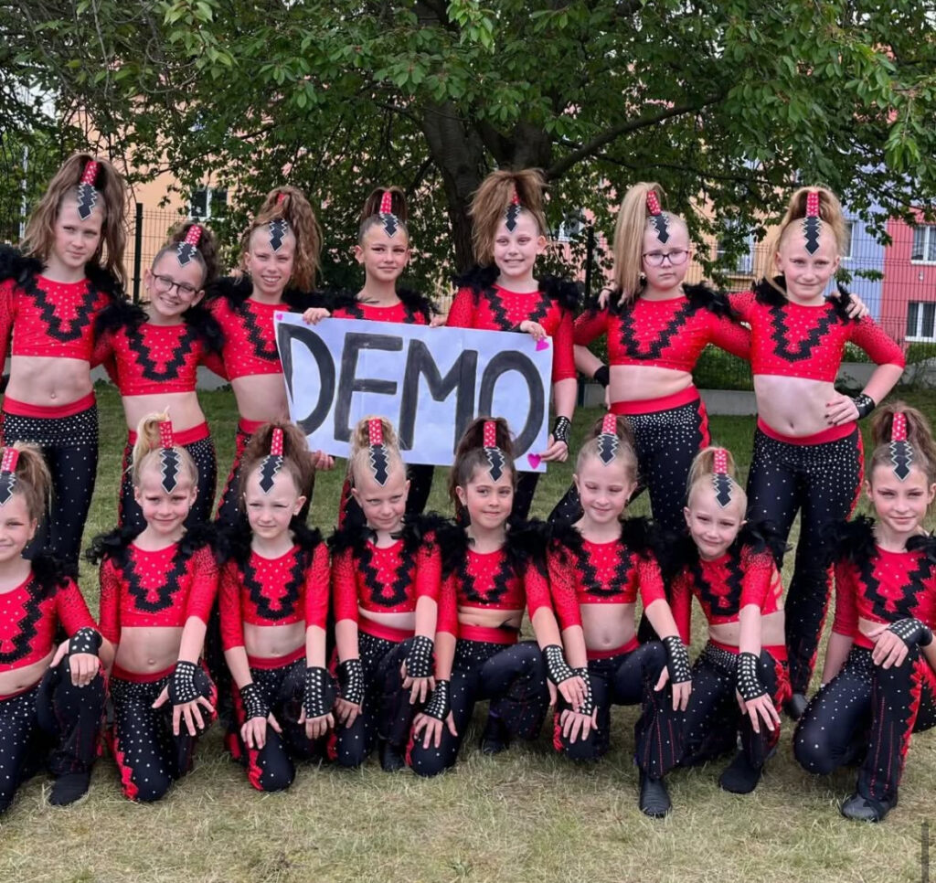 Fotografie Taneční skupiny DEMO